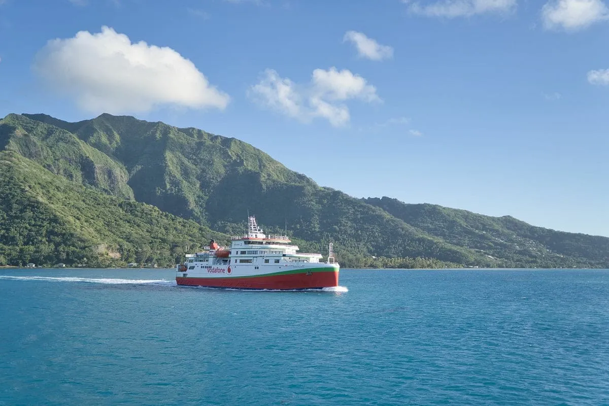 Ferry Tahiti-Moorea